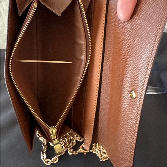 Louis Vuitton Sarah Monogram Wallet Comes With COA - Picture 11 of 16